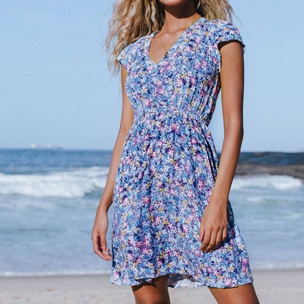 Cupshe open back summer dress